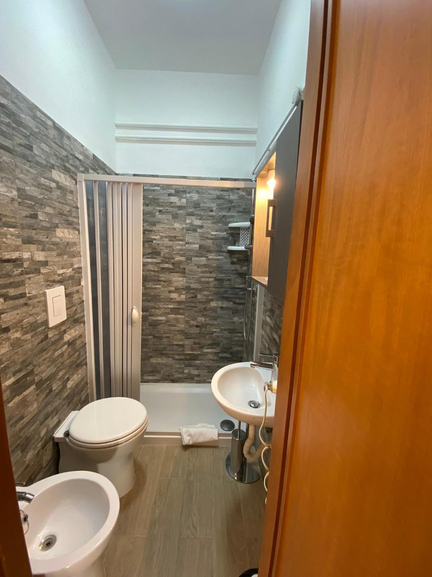 Albergo Athena Рим Екстериор снимка