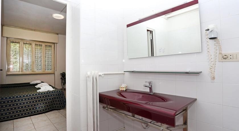Albergo Athena Рим Екстериор снимка